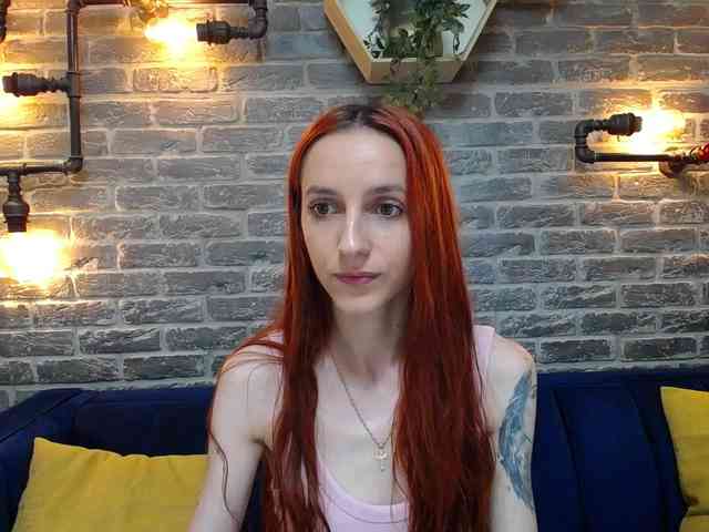 Julia-Jae webcam