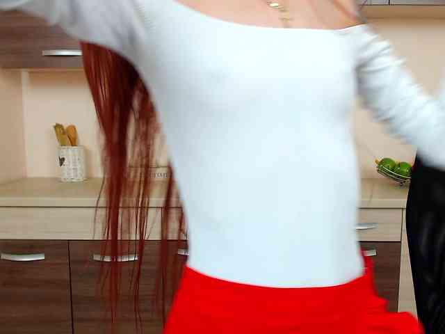 Julia-Jae webcam