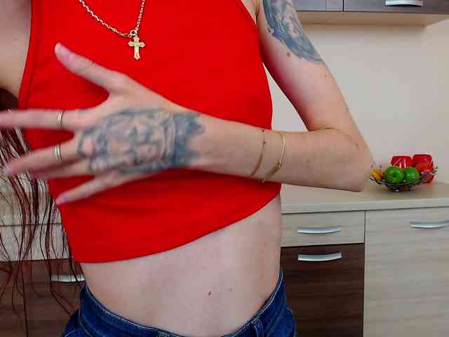 Julia-Jae webcam