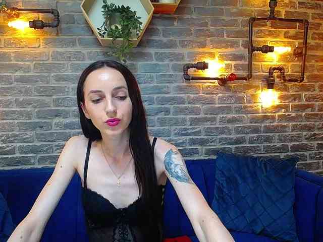 Julia-Jae webcam