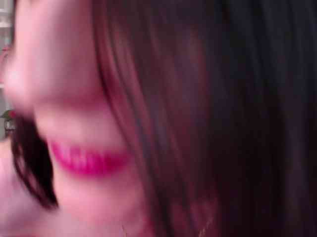 Julia-Jae webcam