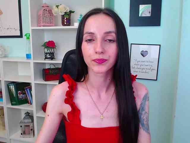 Julia-Jae webcam