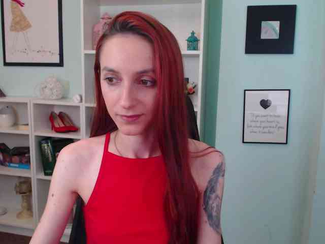 Julia-Jae webcam