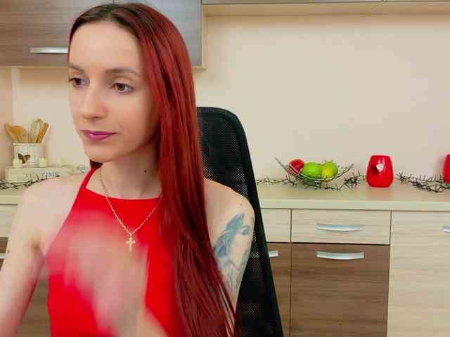 Julia-Jae webcam