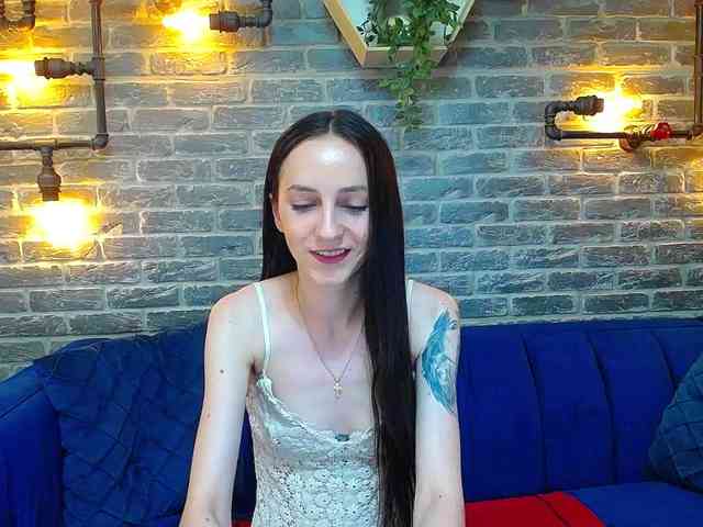Julia-Jae webcam
