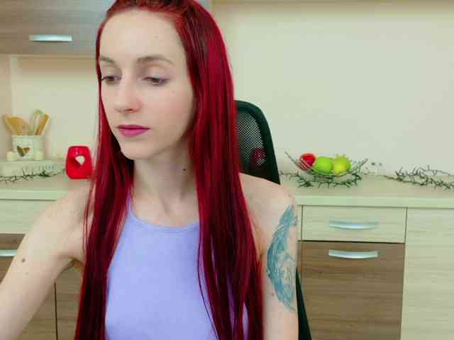 Julia-Jae webcam