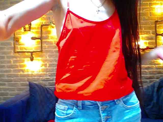 Julia-Jae webcam