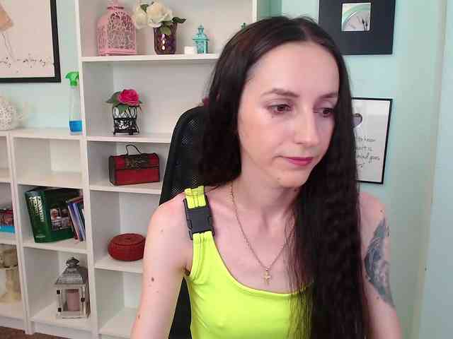 Julia-Jae webcam