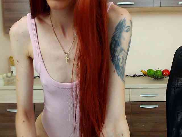 Julia-Jae webcam