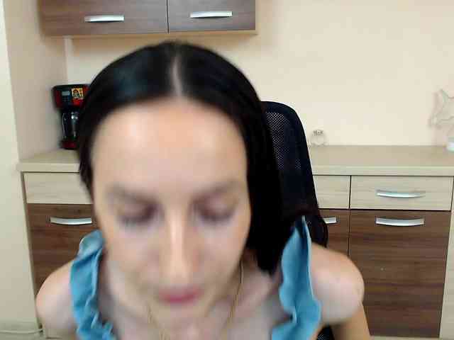 Julia-Jae webcam