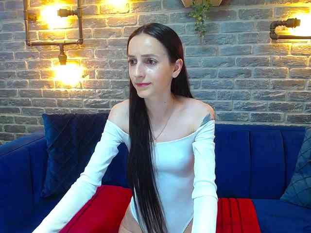 Julia-Jae webcam