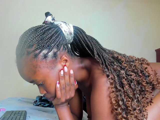 Sexy-fuck-Doll's BongaCams show and profile