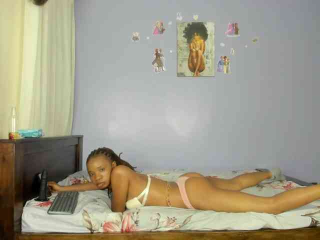 Sexy-fuck-Doll webcam