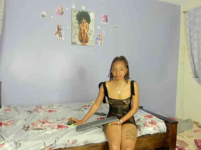 Sexy-fuck-Doll webcam