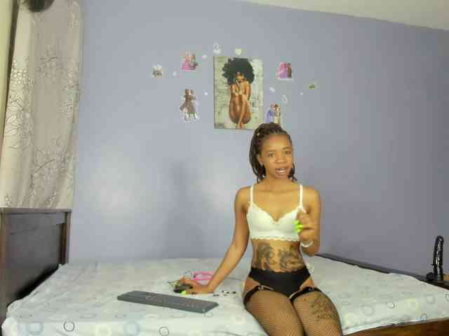 Sexy-fuck-Doll webcam