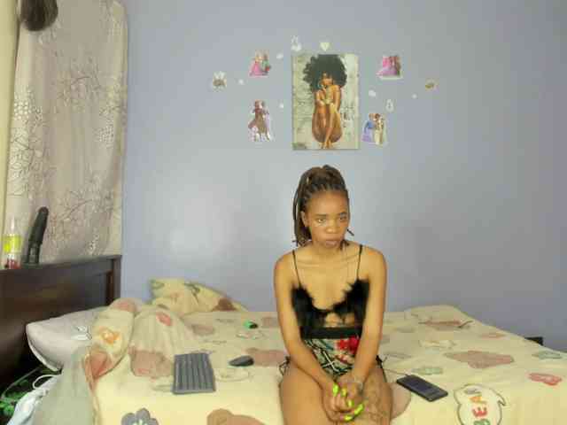 Sexy-fuck-Doll webcam