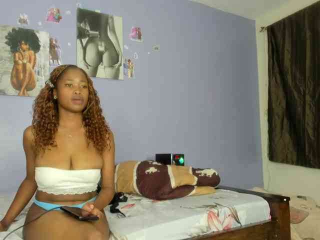 Sexy-fuck-Doll webcam