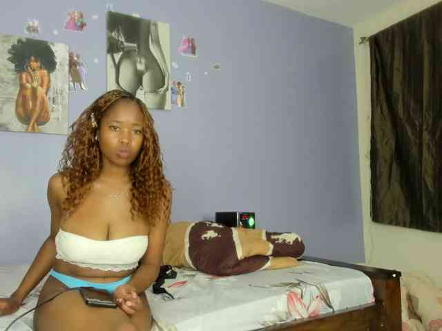 Sexy-fuck-Doll webcam
