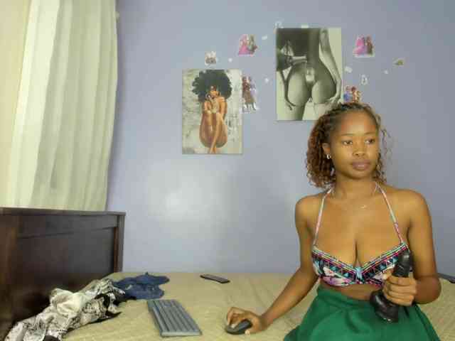 Sexy-fuck-Doll webcam