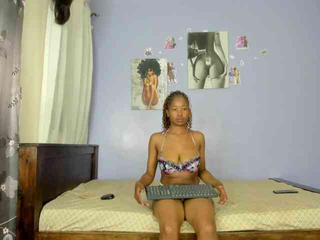 Sexy-fuck-Doll webcam