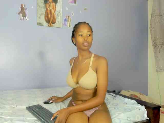 Sexy-fuck-Doll webcam