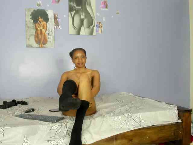 Sexy-fuck-Doll webcam