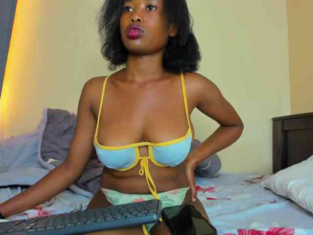 Sexy-fuck-Doll webcam