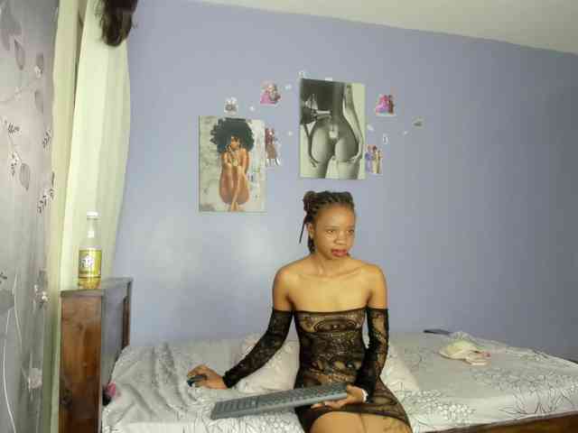Sexy-fuck-Doll webcam