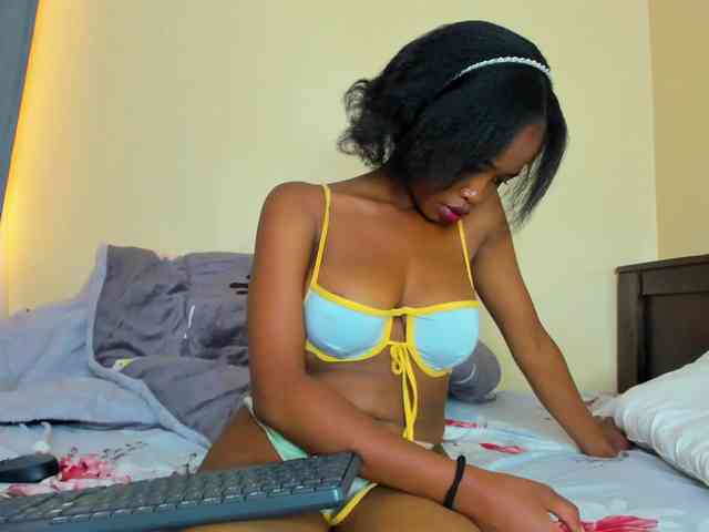 Sexy-fuck-Doll webcam