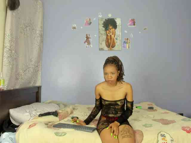 Sexy-fuck-Doll webcam