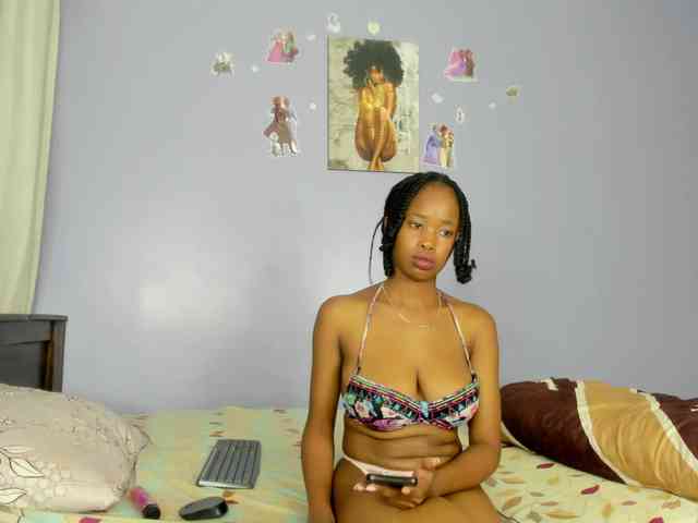 Sexy-fuck-Doll webcam
