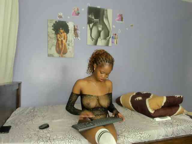 Sexy-fuck-Doll webcam