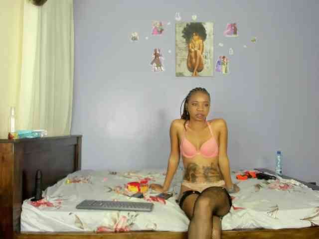 Sexy-fuck-Doll webcam