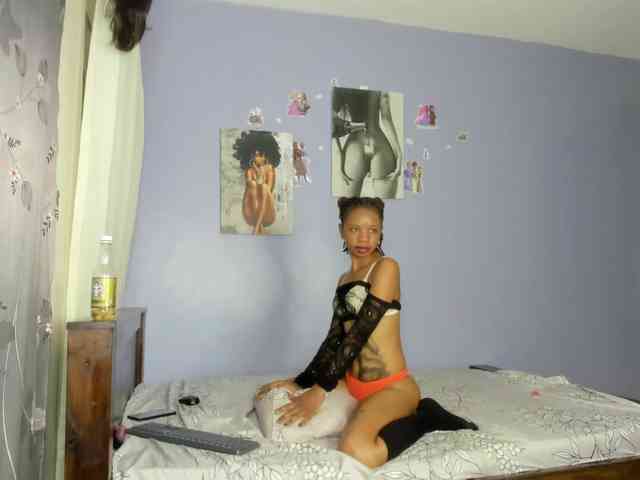 Sexy-fuck-Doll webcam