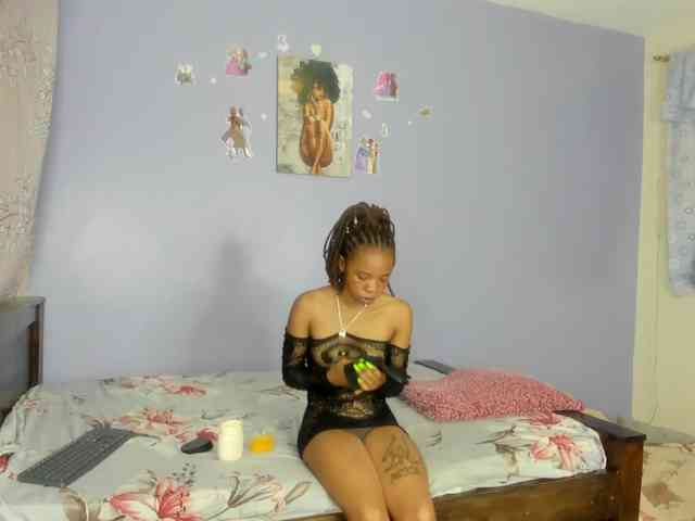 Sexy-fuck-Doll webcam