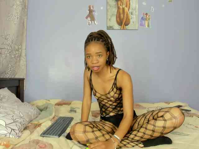 Sexy-fuck-Doll webcam