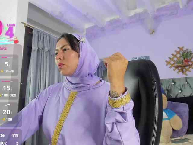 webcam model BasiraJeddah