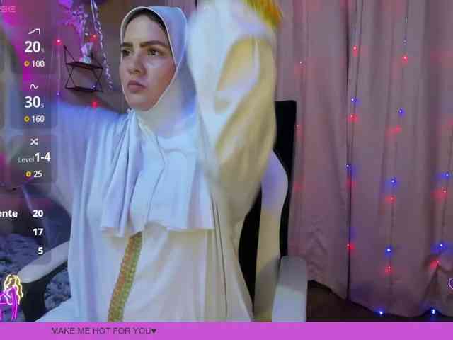 AmiraFalu webcam