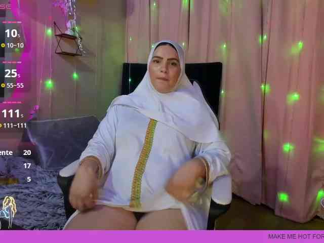 AmiraFalu webcam