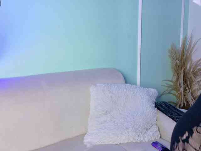 NikkSantini webcam