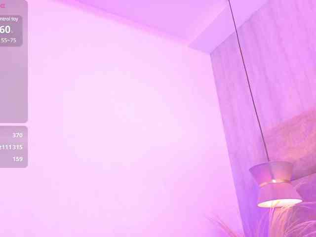 NikkSantini webcam