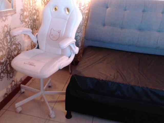 KendyLoveLans webcam