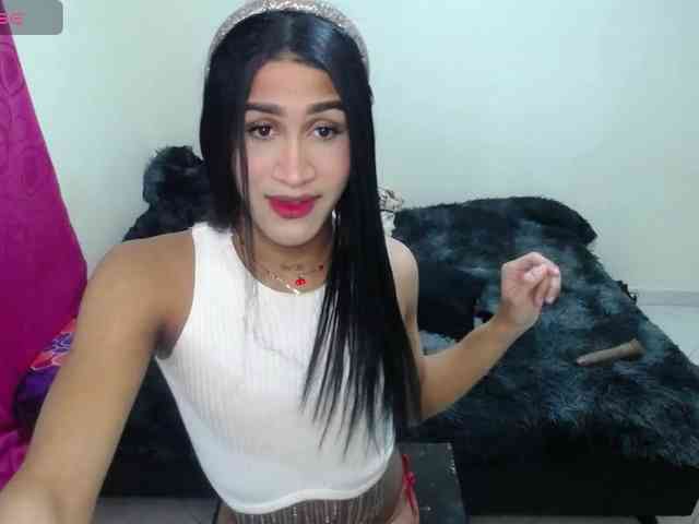 Alessia333 Live Webcam on BongaCams