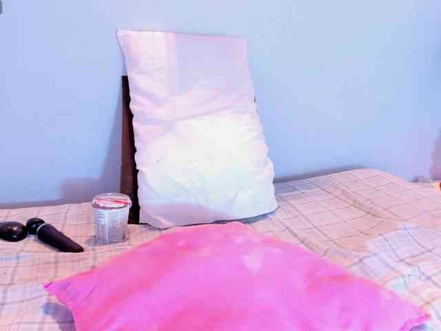 Violethorny05 webcam