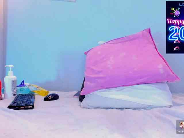 Violethorny05 webcam