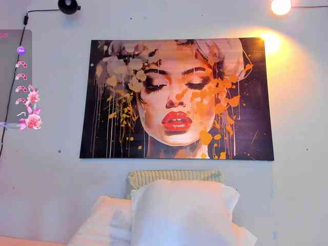 Violethorny05 webcam