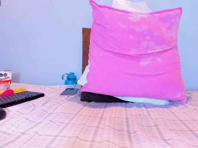 Violethorny05 webcam