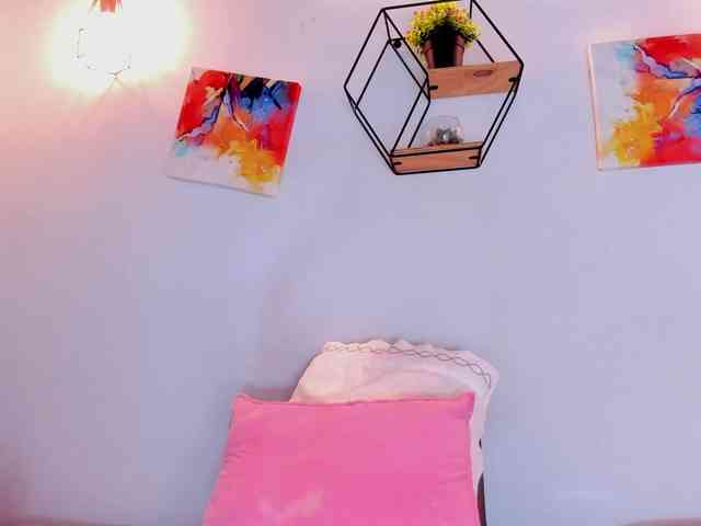 Violethorny05 webcam