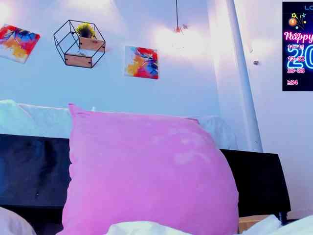 Violethorny05 webcam