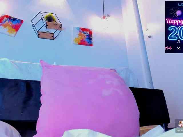 Violethorny05 webcam